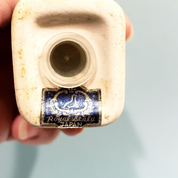 Royal Sealy Vintage Christmas RARE Salt Pepper Shakers Japan Boy Girl Poinsettia - Picture 5 of 8